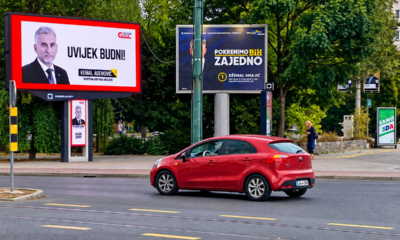 Választási plakáterdő Bosznia-Hercegovina fővárosában. Az egyiken Kemal Ademović látható, az az ember, aki sohasem alszik, ezt hirdeti a "jól sikerült" plakát szövege: "mindig ébren". Ademović - aki most saját pártja, a Vörös Vonalak képviseletében szeretne bejutnia a szarajevói kantonális parlamentbe - kimondottan érdekes figura, talán majd egyszer elmesélem - rendőri–katonai–titkosszolgálati háttérből került át a nagypolitikába, az éberség így már érthető (Forrás: RFI)